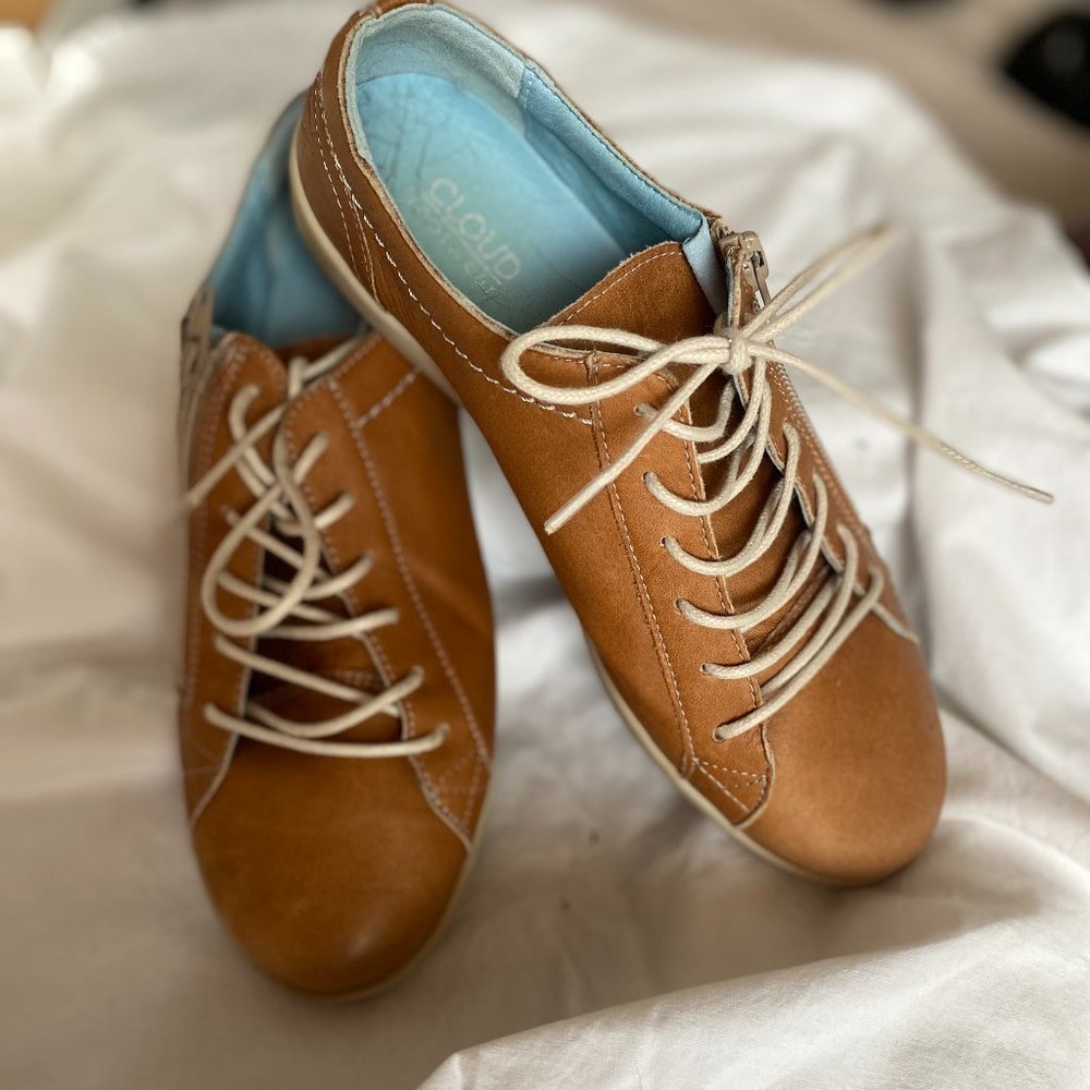 Aika - Cloud Footwear (38)